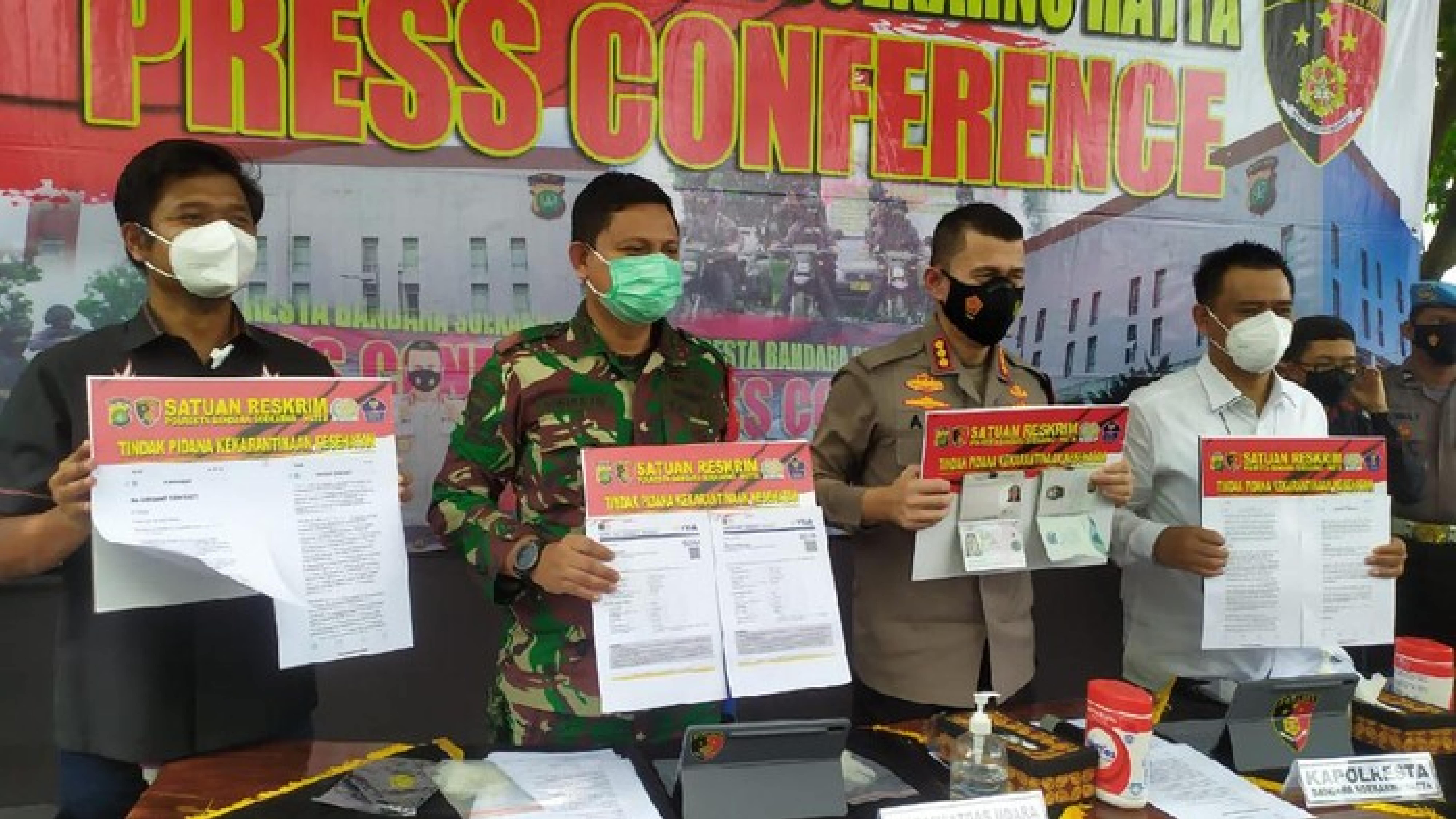 1 Jun 2021                                                
                                                
                                                    Bule Inggris yang Kabur Saat Karantina di Jakarta Ngaku Kerja di Netflix