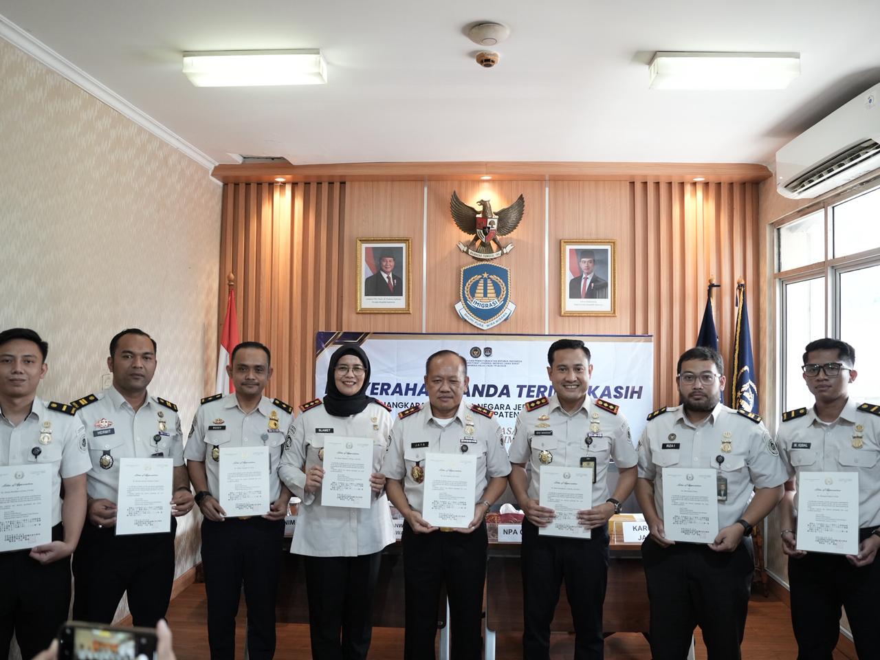 NPA OF JAPAN ANUGERAHKAN LETTER OF APPRECIATION ATAS  KEBERHASILAN IMIGRASI UNGKAP KASUS PENIPUAN DARING