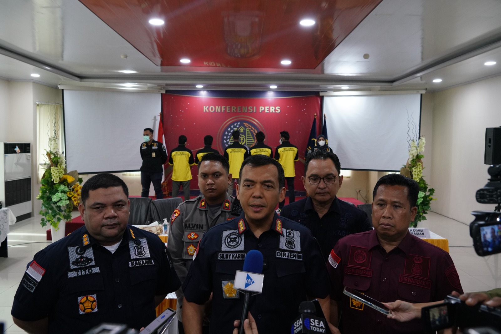 Bagaimana Cara Imigrasi Menangani WNA yang Overstay dan Akan Dideportasi? Begini Penjelasannya